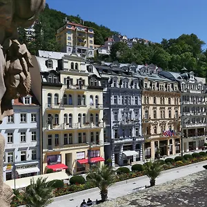astoria-hotel-and-medical-spa.karlovyvary-hotels.com/