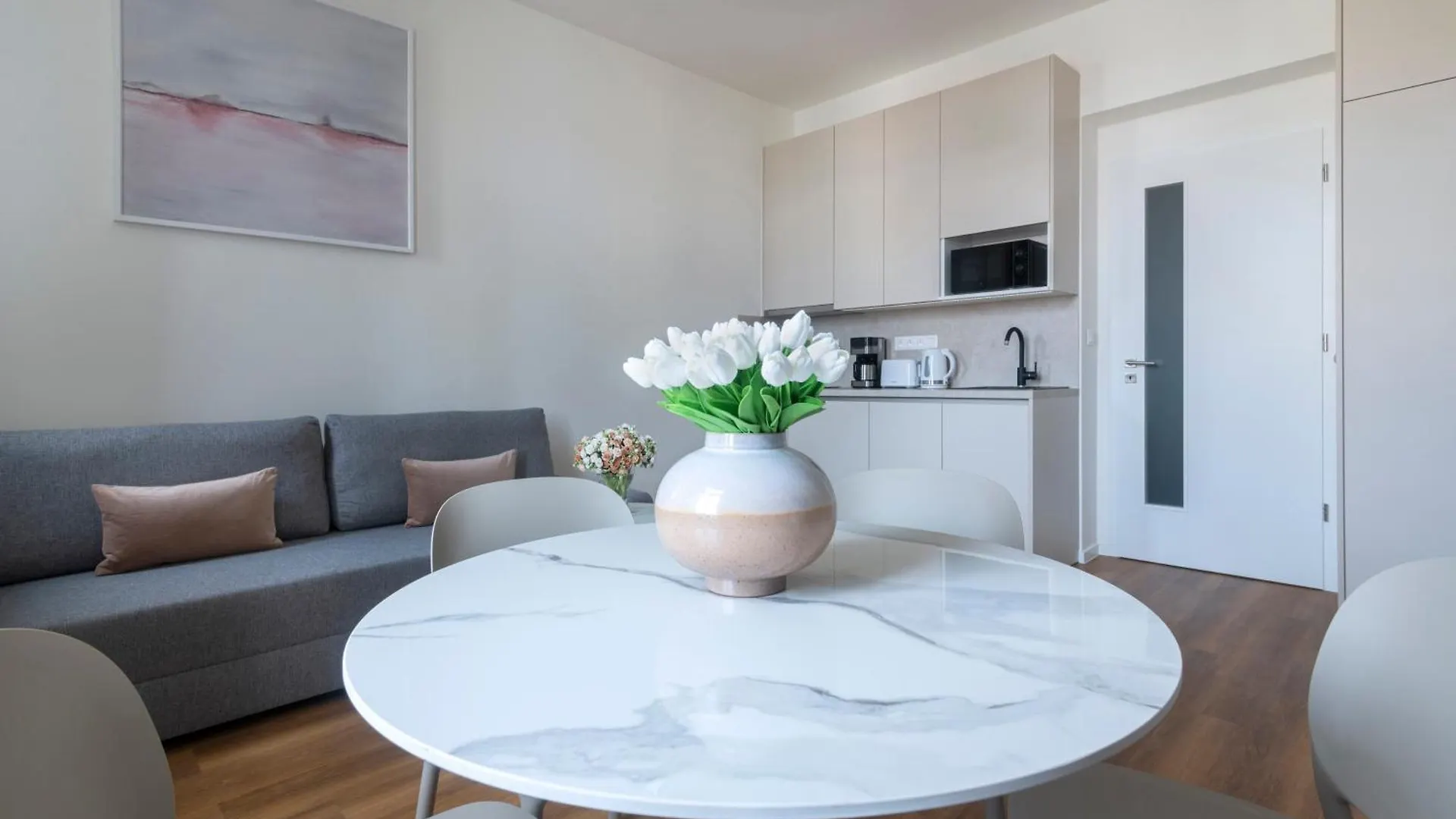 Encore Boutique Residence By Dwellfort Πράγα 4*,