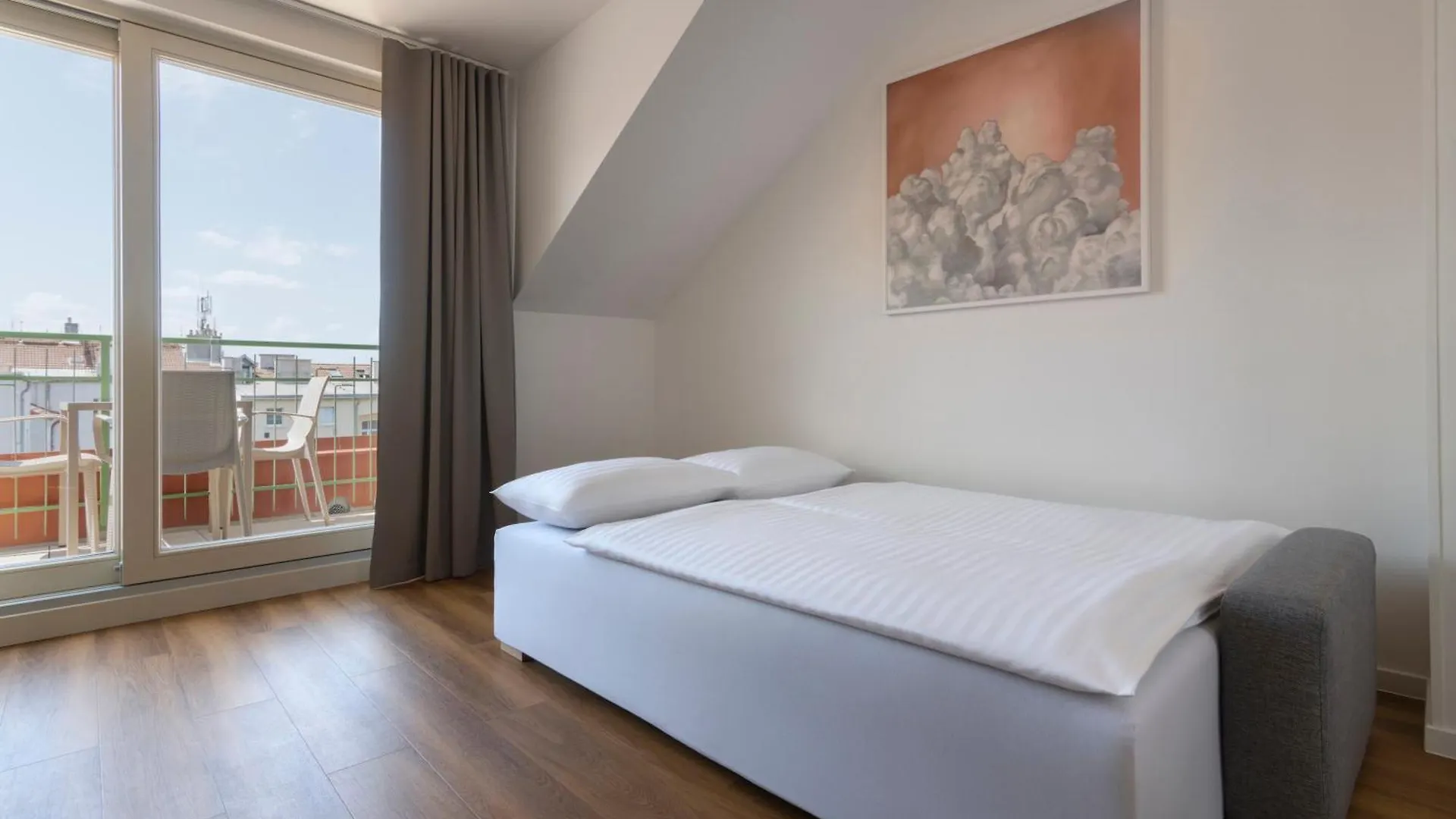 Encore Boutique Residence By Dwellfort Πράγα