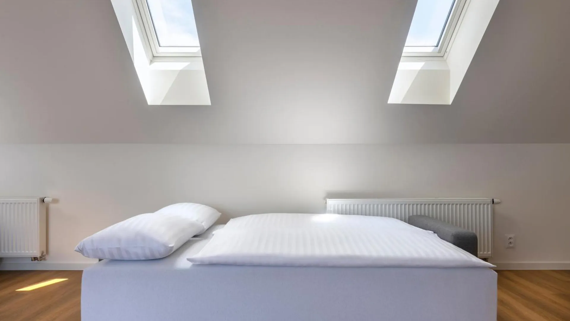Encore Boutique Residence By Dwellfort Prague Aparthotel