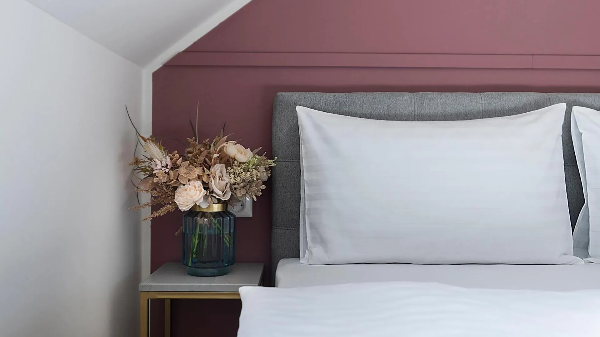 Encore Boutique Residence By Dwellfort Prague 4*,